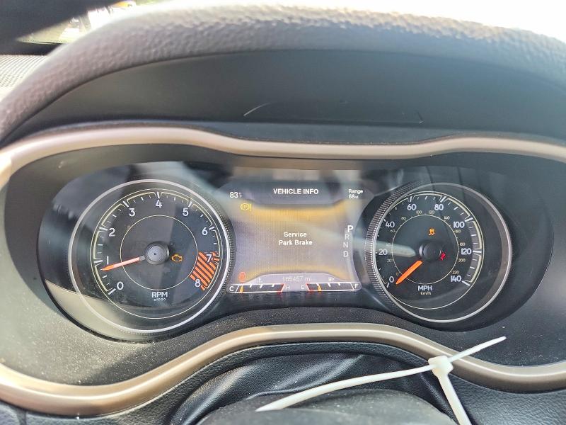 2015 Jeep Cherokee VIN 1C4PJMDS2FW654079 COPART salvage auction — MINOR DENT/SCRATCHES, Mt - Dealer Only Clean Title, sold $625 on 2026-07-31 (photo 9)