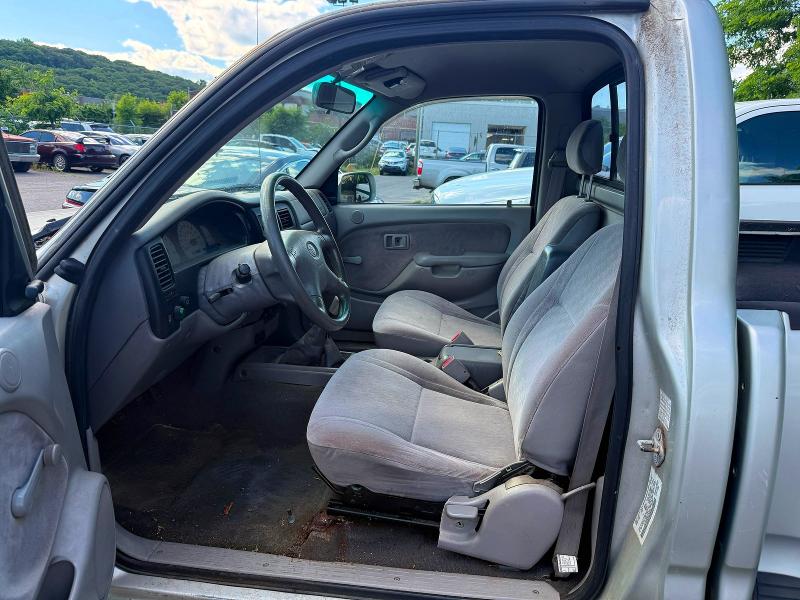 2001 Toyota Tacoma VIN 5TEPM62N812782466 COPART salvage auction — MINOR DENT/SCRATCHES, Ct - Certificate Of Title (P), sold $2,350 on 2026-07-09 (photo 9)
