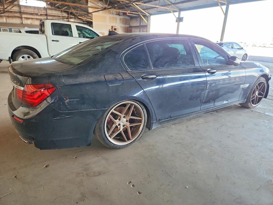 2015 BMW 7 series VIN WBAYE4C58FD139004 COPART salvage auction — NORMAL WEAR, Az - Certificate Of Title, sold $750 on 2026-07-29 (photo 3)