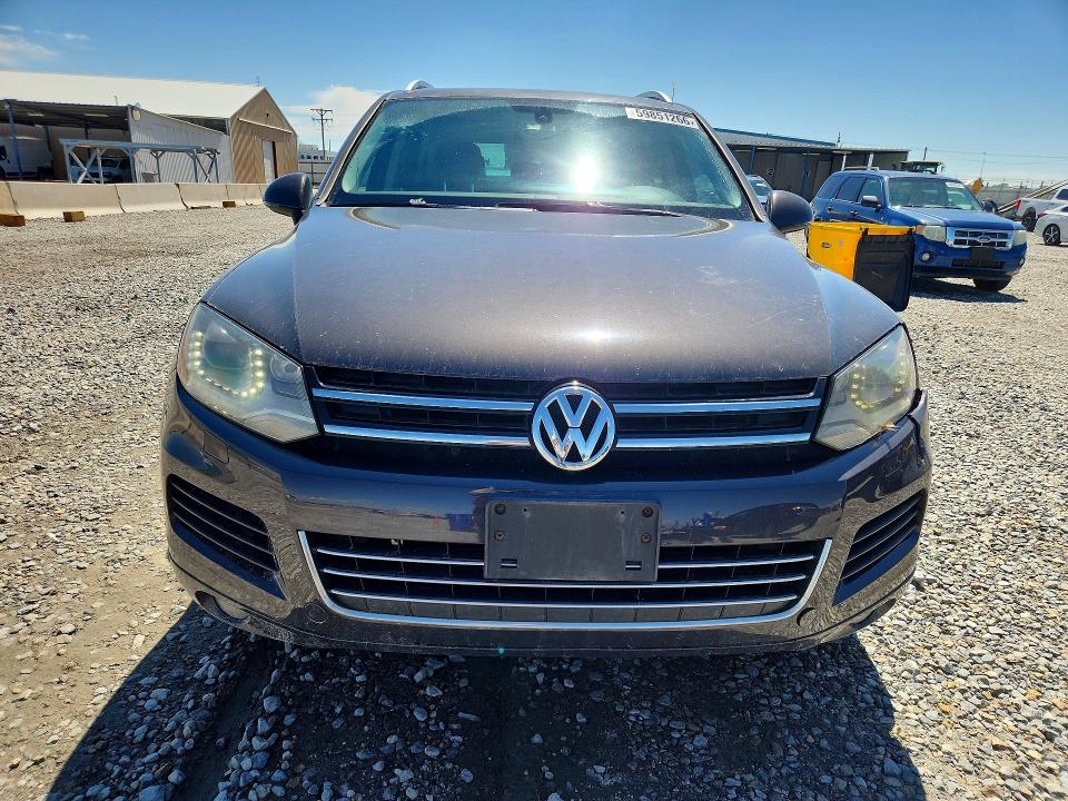 2011 Volkswagen Touareg VIN WVGFK9BP0BD003295 COPART salvage auction — FRONT END, CO - PUBLIC - SALVAGE TITLE (P), sold $350 on 2026-07-21 (photo 5)