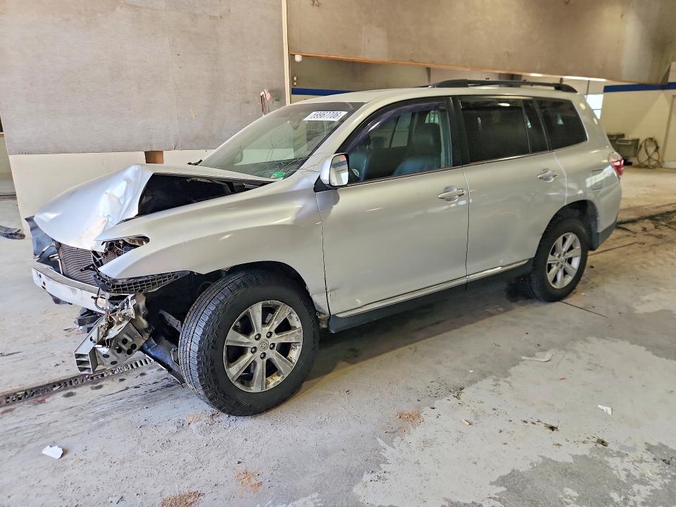2011 Toyota Highlander VIN 5TDZK3EH1BS047958 COPART salvage auction — FRONT END, VA - CERT OF TITLE - SALVAGE, sold $1,450 on 2026-07-31 (photo 1)