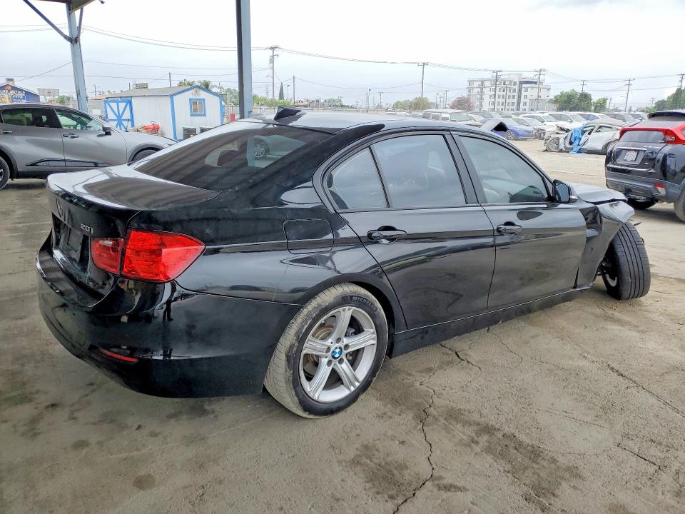 2014 BMW VIN WBA3B1C52EP680760 COPART salvage auction — FRONT END, Ca - Salvage Certificate, sold $850 on 2026-08-10 (photo 3)