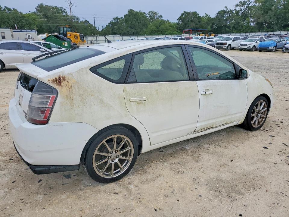 2005 Toyota Prius VIN JTDKB20U353022629 COPART salvage auction — MINOR DENT/SCRATCHES, Fl - Certificate Of Title, sold $450 on 2026-07-28 (photo 3)