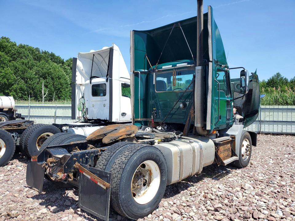 2017 Mack All other VIN 1M1AW01X3HM009455 COPART salvage auction — NORMAL WEAR, NY - CERTIFICATE OF TITLE (P), sold $4,750 on 2026-09-14 (photo 3)