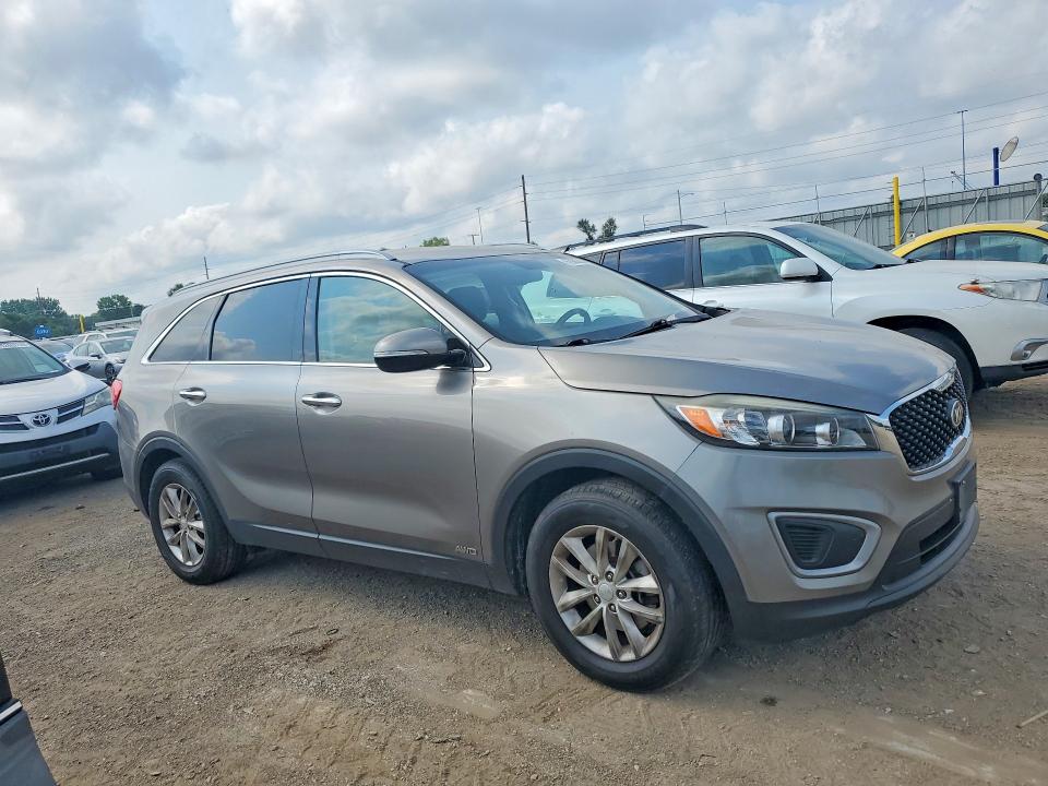 2016 Kia Sorento VIN 5XYPGDA30GG060567 COPART salvage auction — MECHANICAL, IA - CERTIFICATE OF TITLE, sold $1,400 on 2026-07-31 (photo 4)