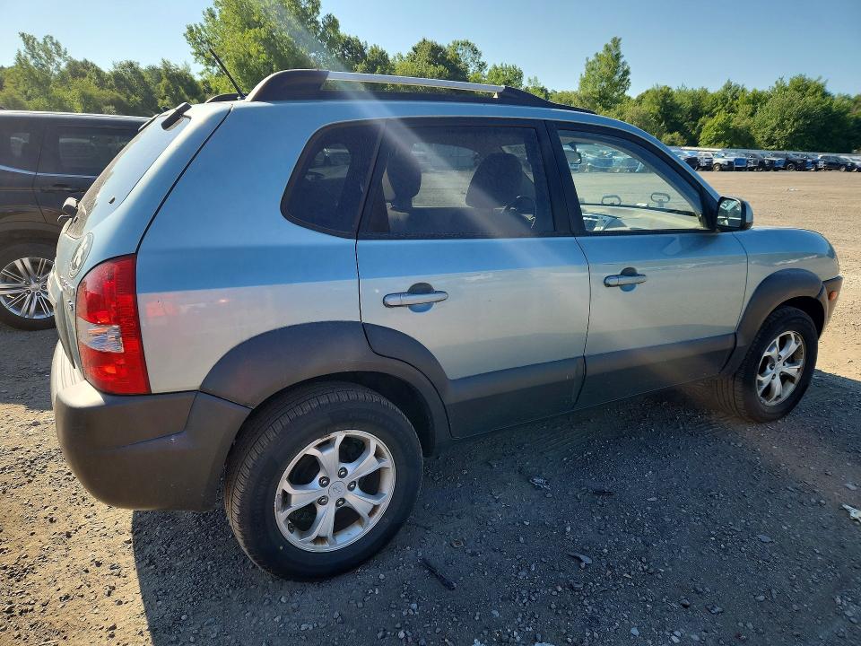 2009 Hyundai Tucson VIN KM8JN12D49U941142 COPART salvage auction — MINOR DENT/SCRATCHES, MA - CERTIFICATE OF TITLE, sold $1,050 on 2026-07-15 (photo 3)