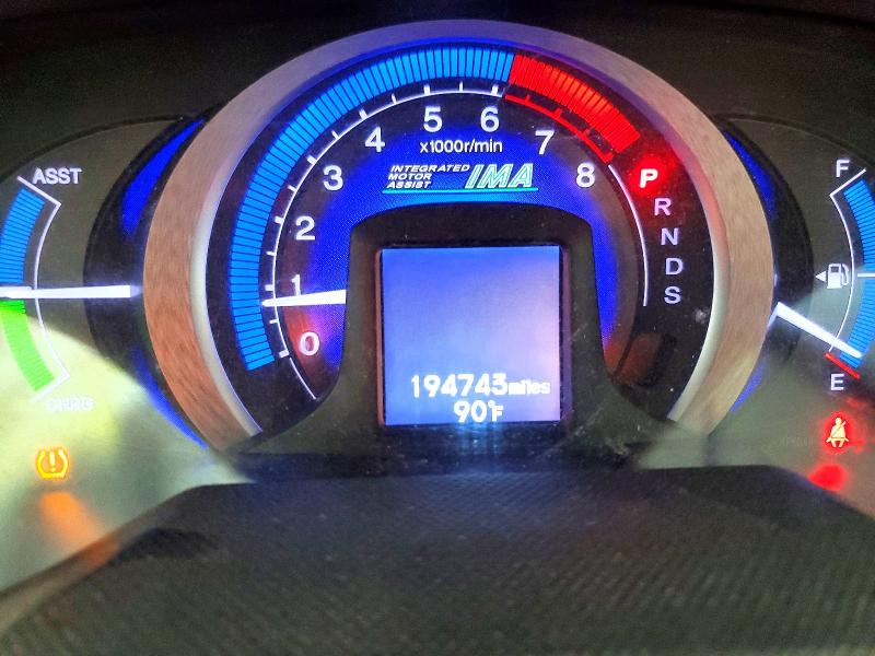 2010 Honda Insight VIN JHMZE2H77AS008333 COPART salvage auction — NORMAL WEAR, Ny - Certificate Of Title, sold $300 on 2026-07-20 (photo 9)