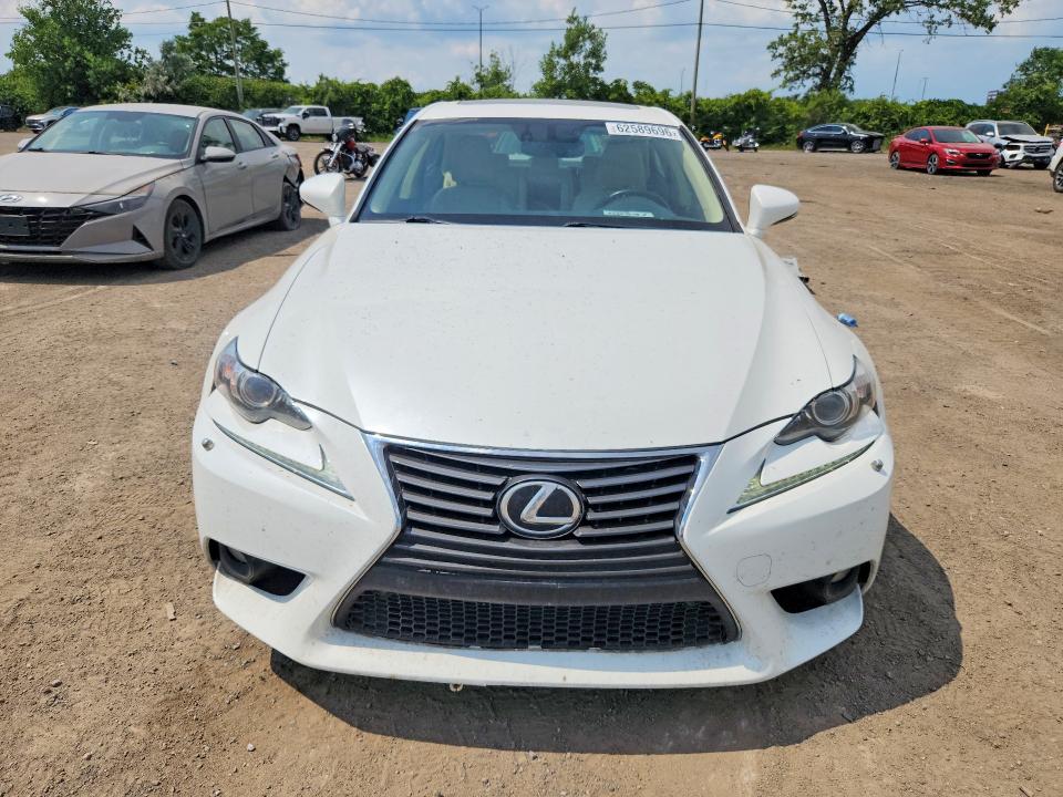 2014 Lexus Is 350 VIN JTHCE1D28E5000899 COPART salvage auction — REAR END, QC - GRAVEMENT ACCIDENTE, sold $3,400 on 2026-08-25 (photo 5)