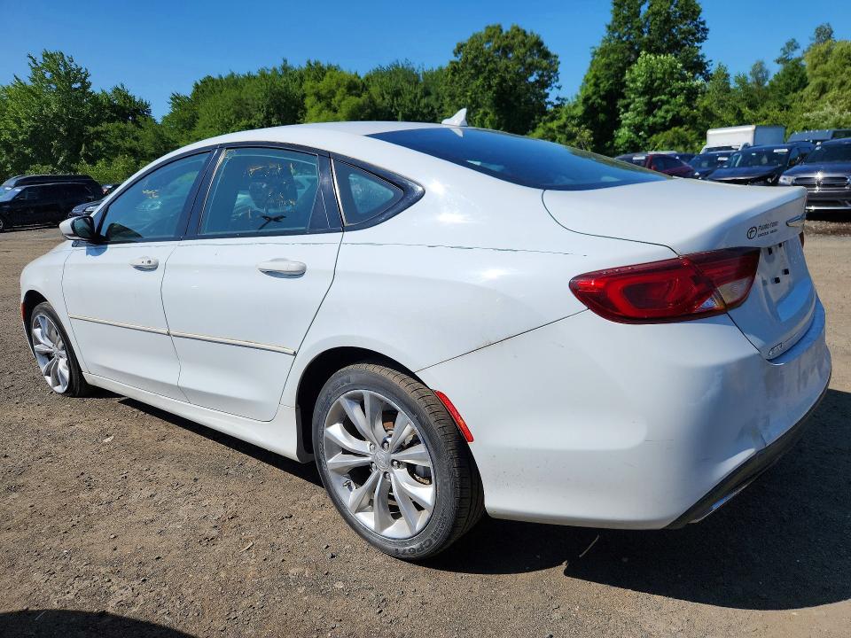 2016 Chrysler 200 VIN 1C3CCCDG4GN110449 COPART salvage auction — MINOR DENT/SCRATCHES, RI - CERTIFICATE OF TITLE (P), sold $1,800 on 2026-07-28 (photo 2)