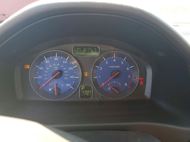 2011 Volvo C30 VIN YV1672MK8B2201353 COPART salvage auction — FRONT END, CT - CERT OF TITLE-SALVAGE, sold $1,850 on 2026-08-07 (photo 9)
