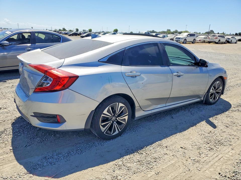 2018 Honda Civic VIN JHMFC1F72JX043757 COPART salvage auction — REAR END, CA - SALVAGE CERTIFICATE, sold $4,050 on 2026-07-28 (photo 3)