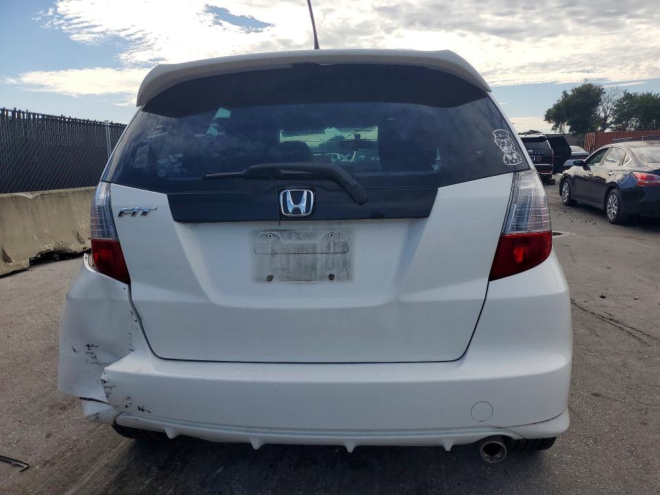 2013 Honda Fit VIN JHMGE8H60DC015897 COPART salvage auction — REAR END, FL - CERT OF TITLE SLVG REBUILDABLE, sold $1,500 on 2026-07-30 (photo 6)