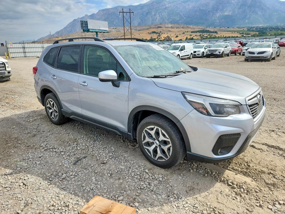 2021 Subaru Forester VIN JF2SKAJC4MH448400 COPART salvage auction — SIDE, Ut - Salvage Certificate, sold $7,299 on 2026-09-01 (photo 4)