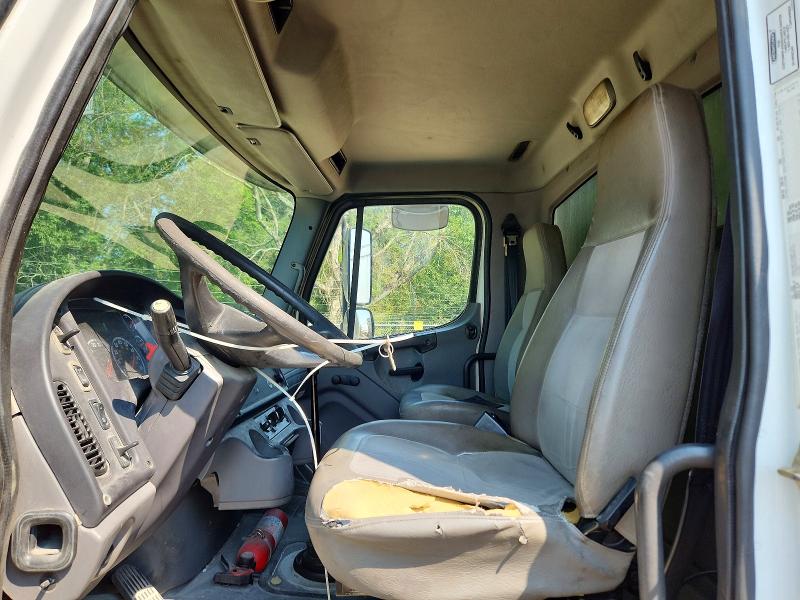 2006 Freightliner M2 VIN 1FVACXDC46HU98792 COPART salvage auction — REAR END, AL - CERT OF TITLE-SALVAGE TITLE, sold $4,050 on 2026-09-02 (photo 7)