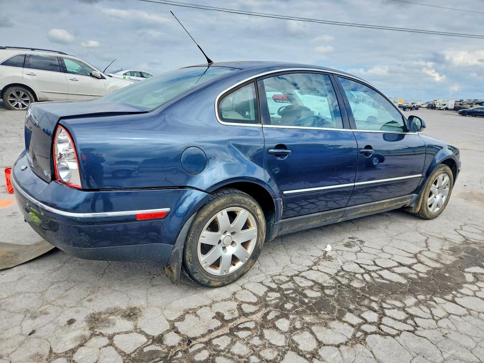 2005 Volkswagen Passat VIN WVWAD63B85E067433 COPART salvage auction — REAR END, TN - SALVAGE CERTIFICATE, sold $200 on 2026-08-19 (photo 3)