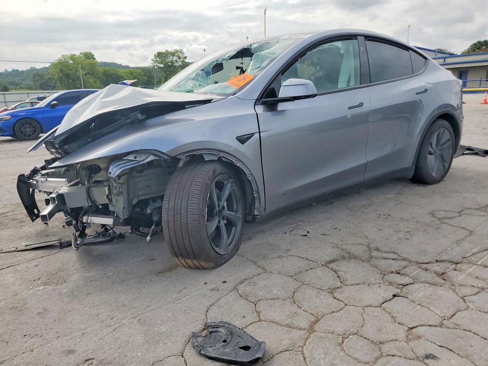 2026 Tesla Model y VIN 7SAYGDEE6TA595632 — COPART salvage auction photo