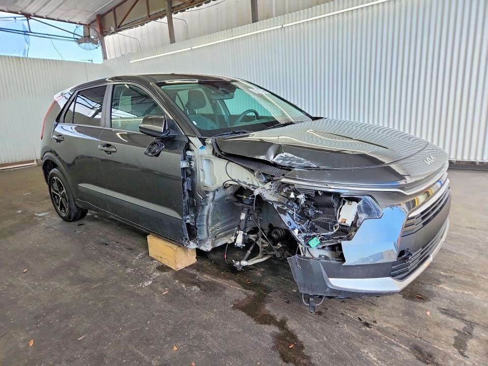 2026 Kia Niro VIN KNDCP3LE0T5319312 COPART salvage auction — FRONT END, Fl - Certificate Of Title, sold $8,700 on 2026-07-15 (photo 4)