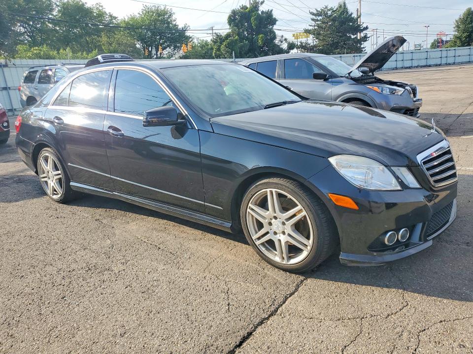 2010 Mercedes-benz E-class VIN WDDHF8HB4AA108385 COPART salvage auction — MINOR DENT/SCRATCHES, Oh - Cert Of Title-Salvage, sold $750 on 2026-07-31 (photo 4)
