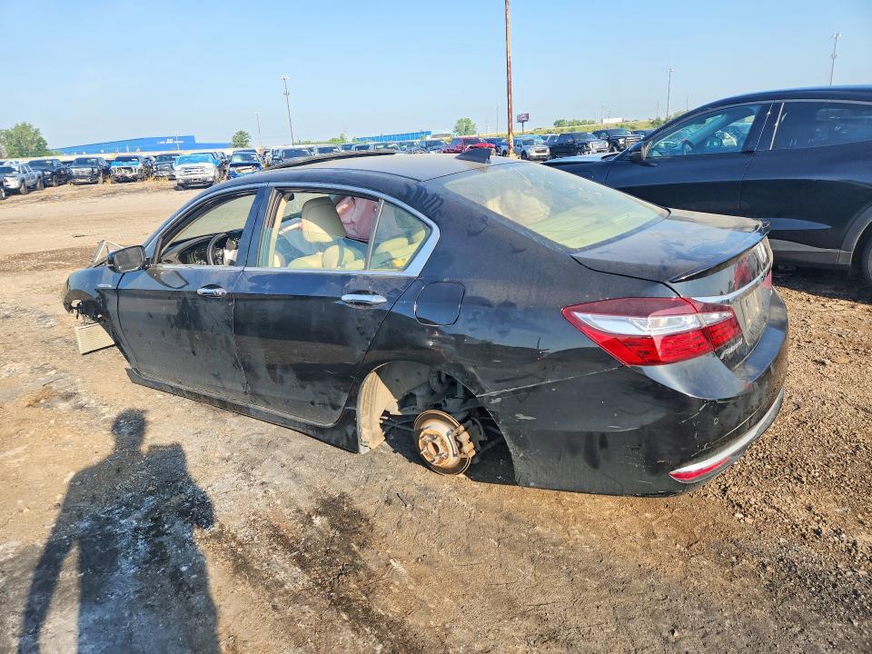 2017 Honda Accord VIN JHMCR6F72HC023847 COPART salvage auction — STRIPPED, Mi - Certificate Of Title, sold $325 on 2026-07-14 (photo 2)