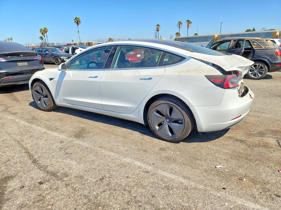2019 Tesla Model 3 VIN 5YJ3E1EA4KF401402 COPART salvage auction — REAR END, Salvage Title, sold $6,200 on 2026-07-31 (photo 2)