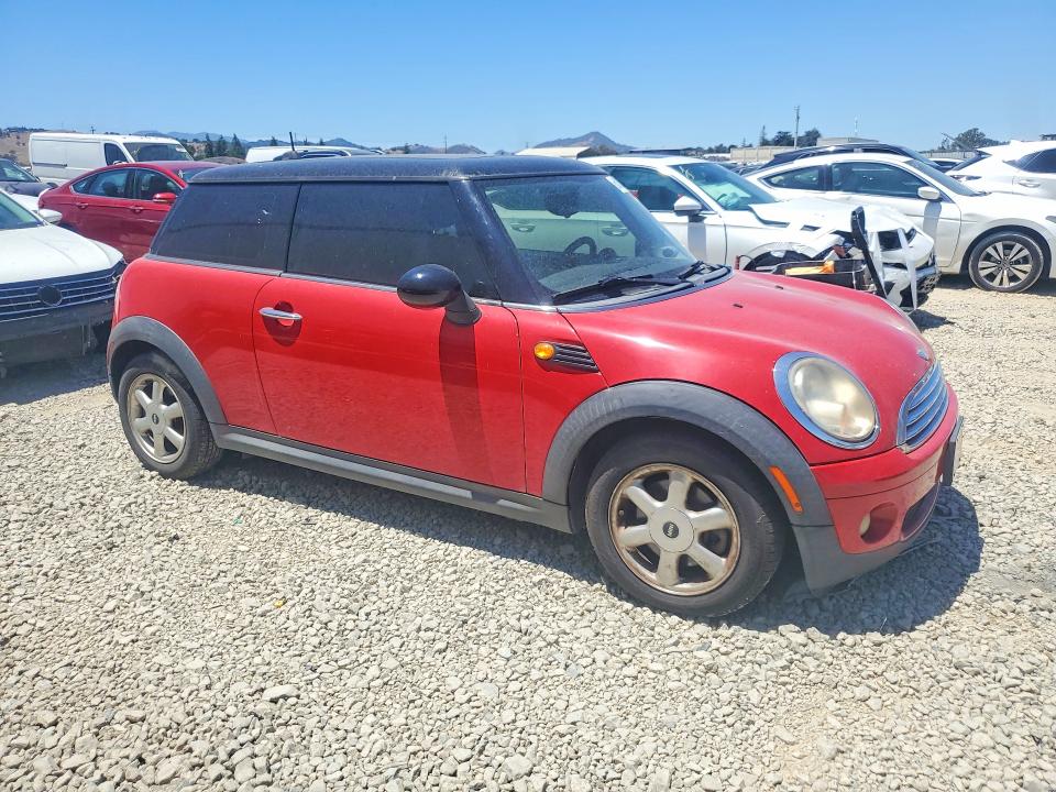 2008 Mini Cooper VIN WMWMF33588TT59953 COPART salvage auction — MINOR DENT/SCRATCHES, CA - DIS/DLR/EXP ONLY CLEAN TITLE, sold $525 on 2026-07-30 (photo 4)