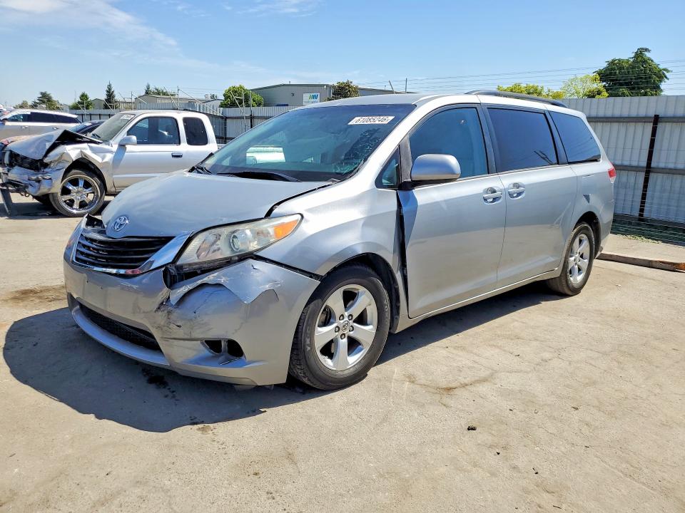 2014 Toyota Sienna VIN 5TDKK3DC5ES464236 COPART salvage auction — SIDE, CA - SALVAGE CERTIFICATE, sold $825 on 2026-07-31 (photo 1)