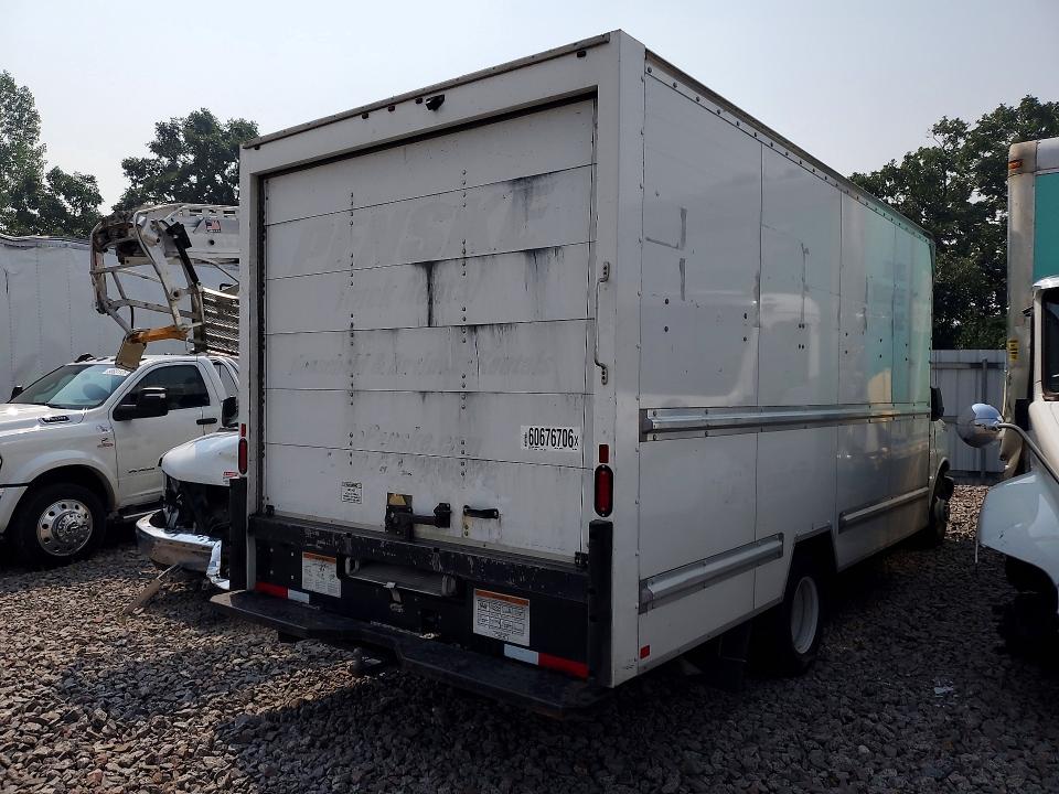 2020 Gmc Savana VIN 7GZ37TCG8LN008635 COPART salvage auction — STRIPPED, GA - CERTIFICATE OF TITLE, sold $1,600 on 2026-07-27 (photo 3)