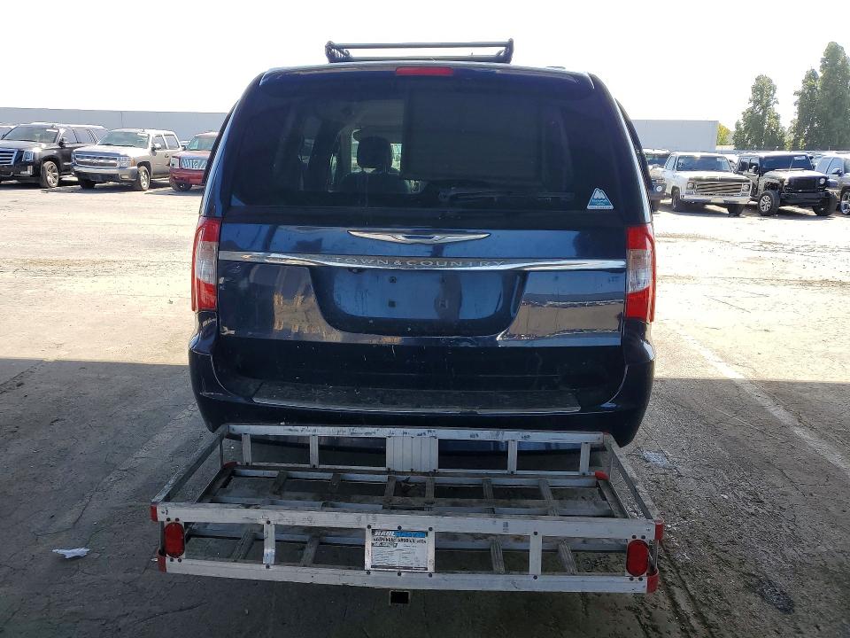 2015 Chrysler Voyager VIN 2C4RC1BG7FR753750 COPART salvage auction — REAR END, Mt - Dis/Dlr/Exp Only Clean Title, sold $10 on 2026-07-23 (photo 6)