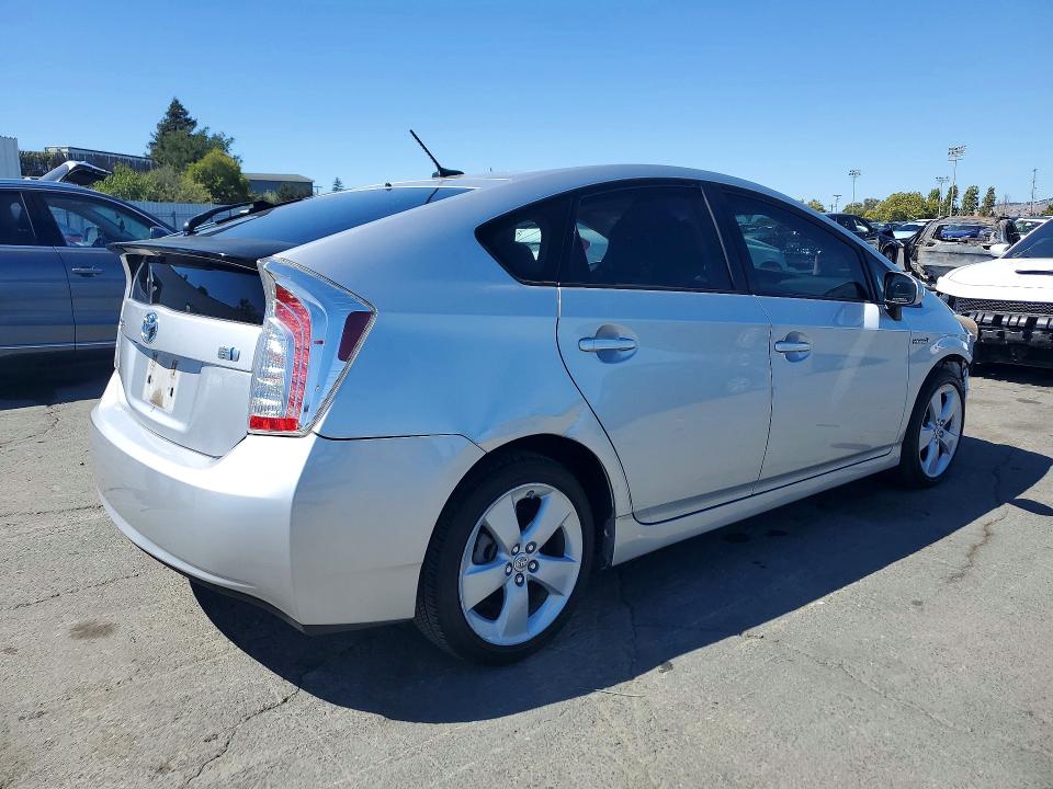 2013 Toyota Prius VIN JTDKN3DUXD5702571 COPART salvage auction — FRONT END, Ca - Salvage Certificate, sold $3,350 on 2026-07-17 (photo 3)