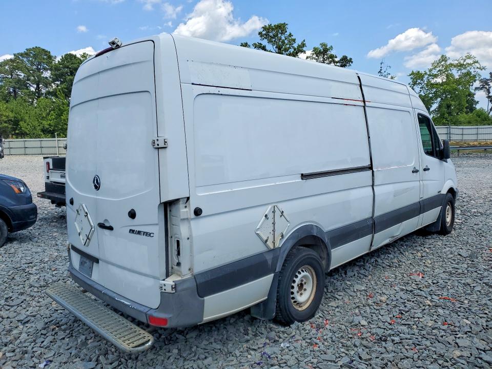 2011 Mercedes-benz Sprinter VIN WD3PE8CB8B5609638 COPART salvage auction — MECHANICAL, NC - DEALER ONLY CLEAN TITLE, sold $300 on 2026-07-09 (photo 3)
