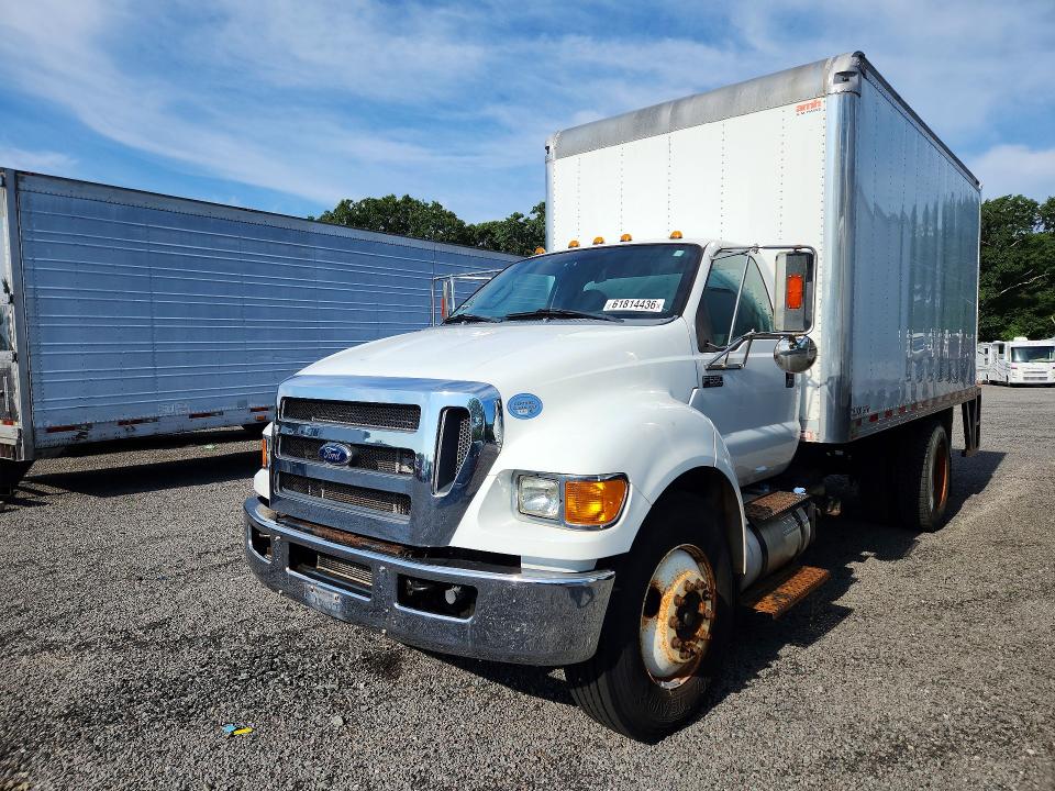 2015 Ford F-650 VIN 3FRNF6FCXFV747407 — COPART salvage auction photo