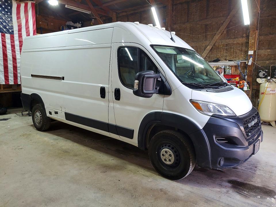 2023 Ram Promaster 2500 VIN 3C6LRVDG6PE560928 COPART salvage auction — SIDE, MT - CERTIFICATE OF TITLE (P), sold $11,000 on 2026-08-10 (photo 4)