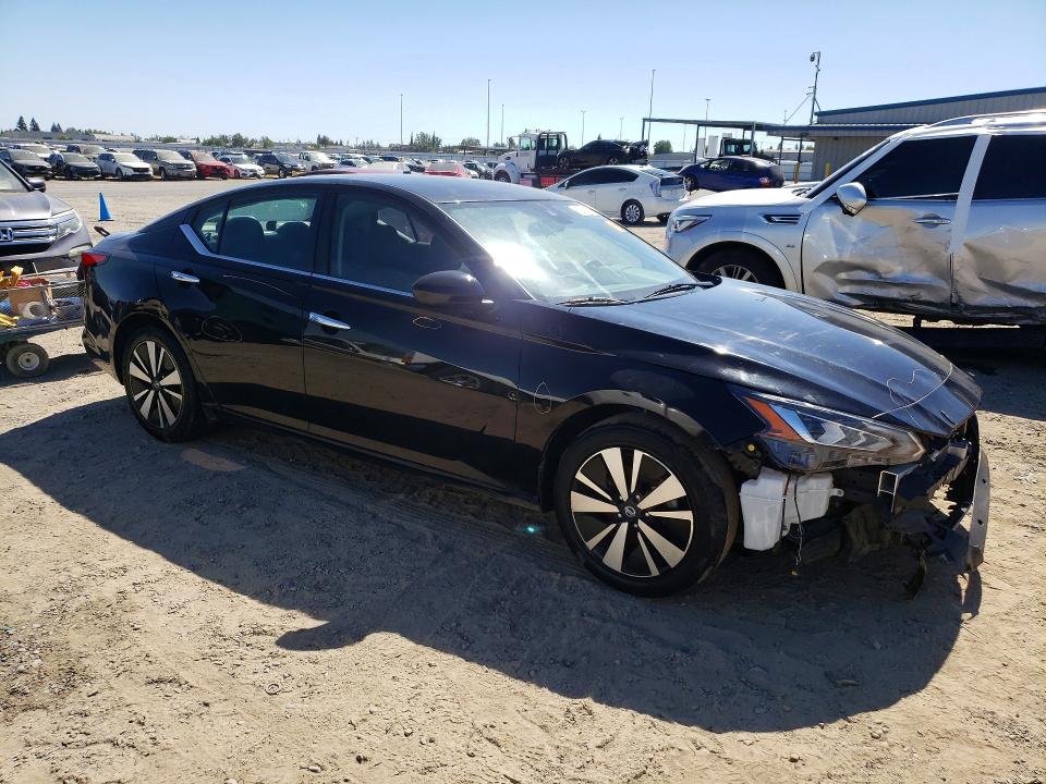 2021 Nissan Altima VIN 1N4BL4DV5MN407078 COPART salvage auction — FRONT END, Ca - Dis/Dlr/Exp Only Clean Title, sold $3,000 on 2026-08-20 (photo 4)