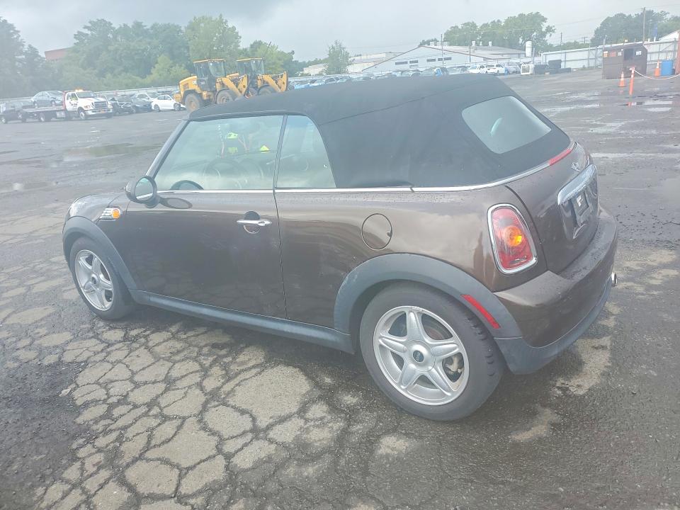 2009 Mini Cooper VIN WMWMR33539TU96615 COPART salvage auction — WATER/FLOOD, Ct - Cert Of Title-Flood Salvage, sold $625 on 2026-08-04 (photo 2)