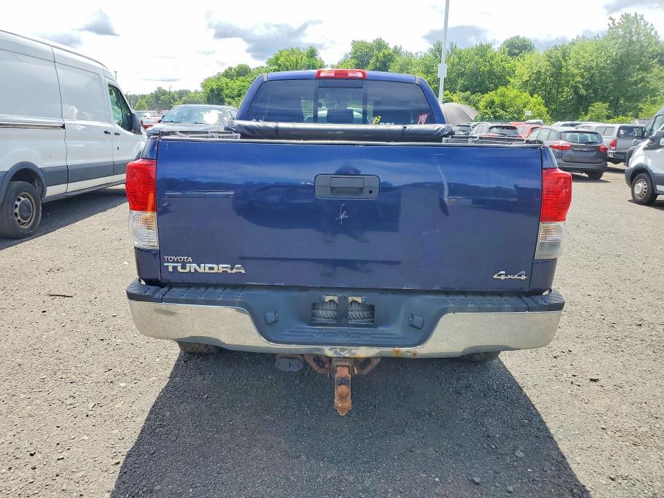 2011 Toyota Tundra VIN 5TFUM5F13BX023270 COPART salvage auction — MINOR DENT/SCRATCHES, CT - CERTIFICATE OF TITLE, sold $3,950 on 2026-07-27 (photo 6)