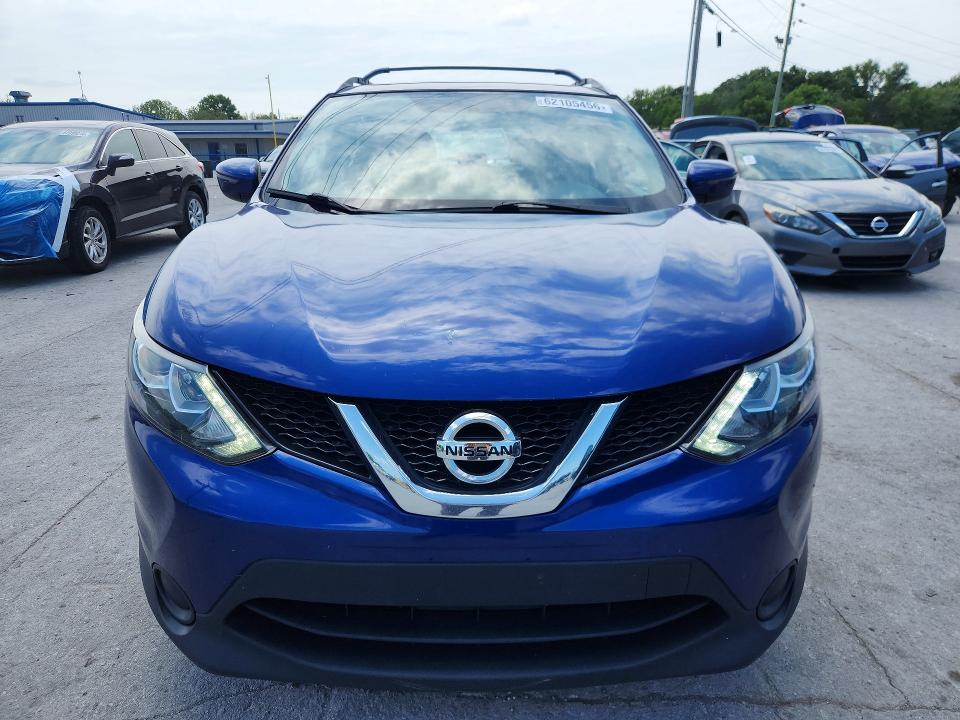 2017 Nissan Rogue VIN JN1BJ1CR4HW111359 COPART salvage auction — MINOR DENT/SCRATCHES, Tn - Certificate Of Title, sold $600 on 2026-07-27 (photo 5)