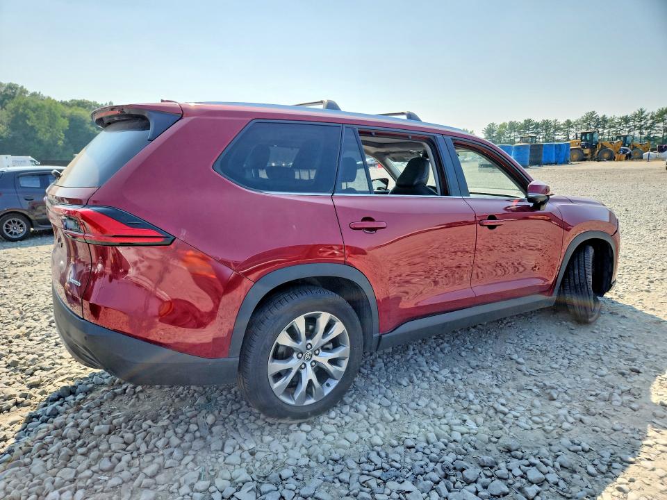 2024 Toyota Highlander VIN 5TDAAAB58RS016361 COPART salvage auction — VANDALISM, AZ - CERT OF TITLE - SALVAGE, sold $14,100 on 2026-07-29 (photo 3)