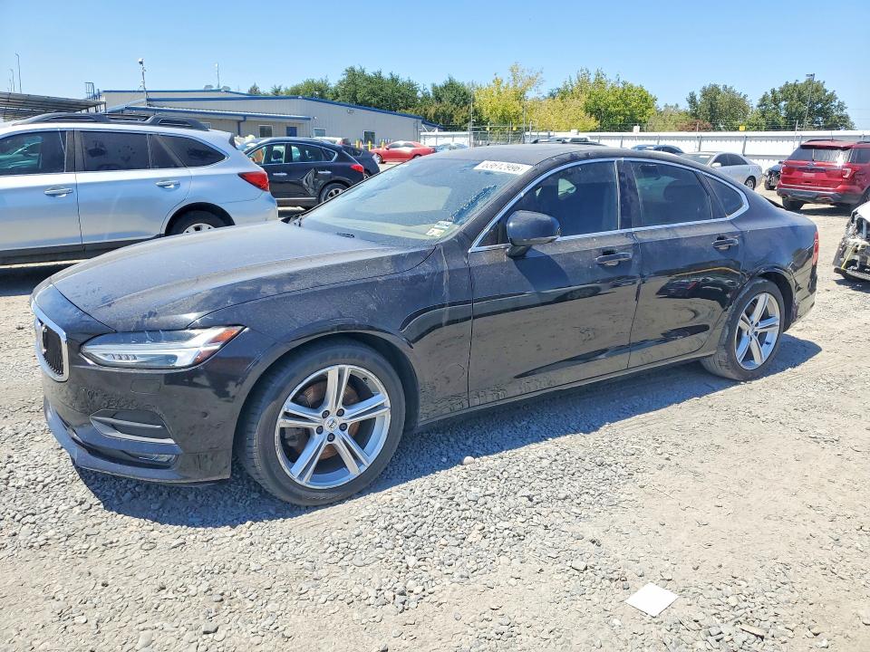 2017 Volvo S90 VIN YV1102AK8H1007231 COPART salvage auction — MINOR DENT/SCRATCHES, Salvage Title, sold $3,975 on 2026-08-13 (photo 1)