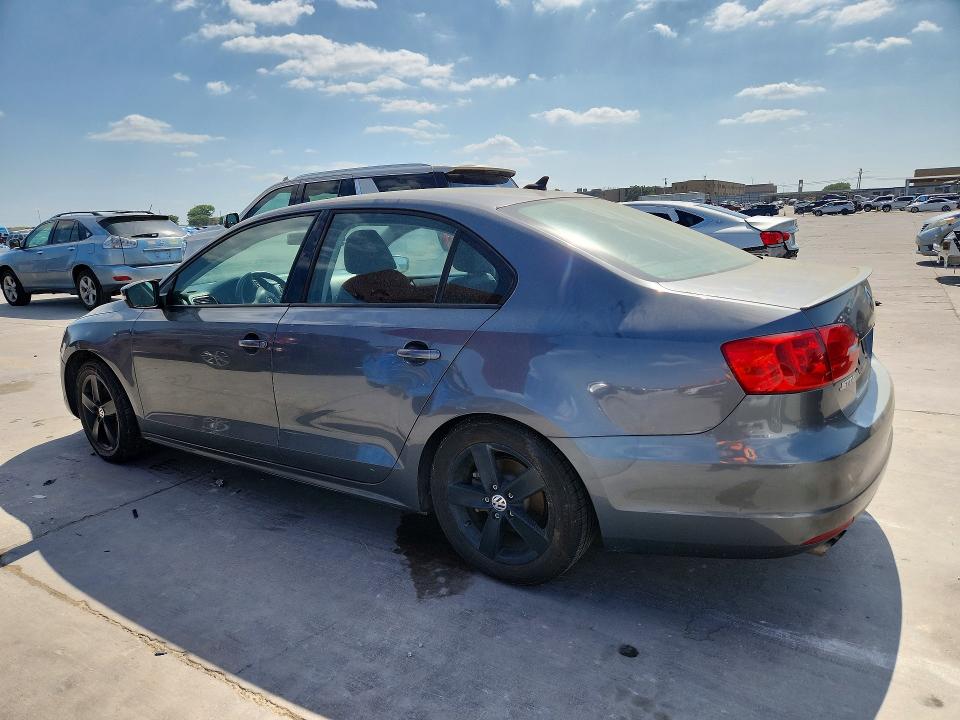 2012 Volkswagen Jetta VIN 3VWLL7AJ6CM017582 COPART salvage auction — NORMAL WEAR, TX - CERTIFICATE OF TITLE (P), sold $225 on 2026-07-30 (photo 2)