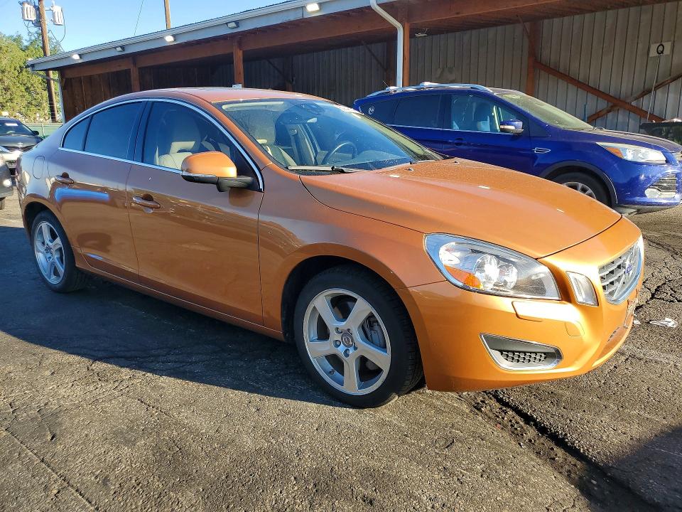 2012 Volvo S60 VIN YV1622FS4C2033966 COPART salvage auction — ROOF, Co - Public - Salvage Title, sold $2,200 on 2026-08-18 (photo 4)