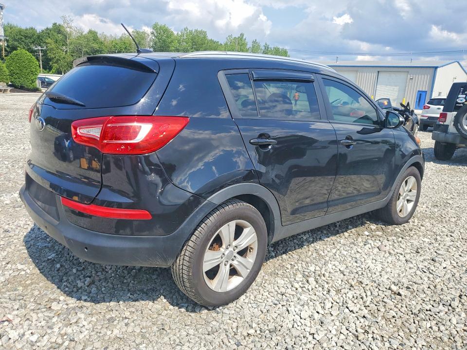 2011 Kia Sportage VIN KNDPBCA29B7101591 COPART salvage auction — NORMAL WEAR, MA - CERTIFICATE OF TITLE, sold $1,250 on 2026-07-24 (photo 3)