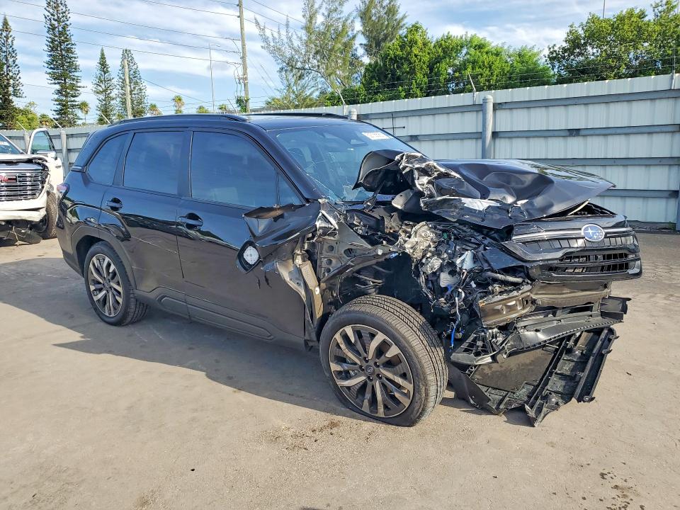 2025 Subaru Forester VIN JF2SLSTD5SH454129 COPART salvage auction — FRONT END, FL - CERTIFICATE OF DESTRUCTION, sold $5,900 on 2026-09-06 (photo 4)