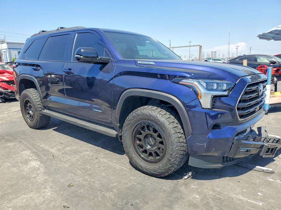 2025 Toyota Sequoia VIN 7SVAAABA8SX056555 COPART salvage auction — FRONT END, Ca - Salvage Certificate, sold $32,250 on 2026-08-12 (photo 4)