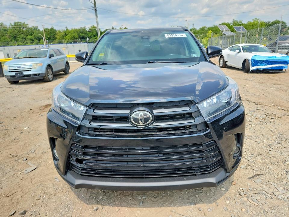 2019 Toyota Highlander VIN 5TDJZRFH5KS563380 COPART salvage auction — MINOR DENT/SCRATCHES, Pa - Certificate Of Salvage, sold $7,700 on 2026-07-30 (photo 5)