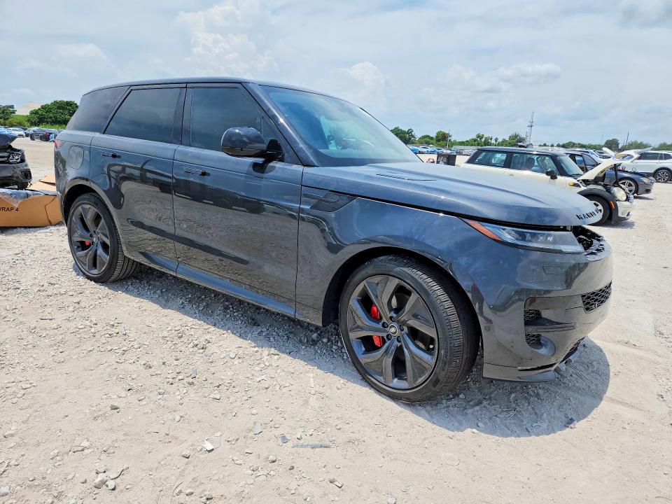 2025 Land rover Range rover sport VIN SAL1L9E42SA480804 COPART salvage auction — FRONT END, Fl - Cert Of Title Slvg Rebuildable, sold $54,000 on 2026-08-25 (photo 4)