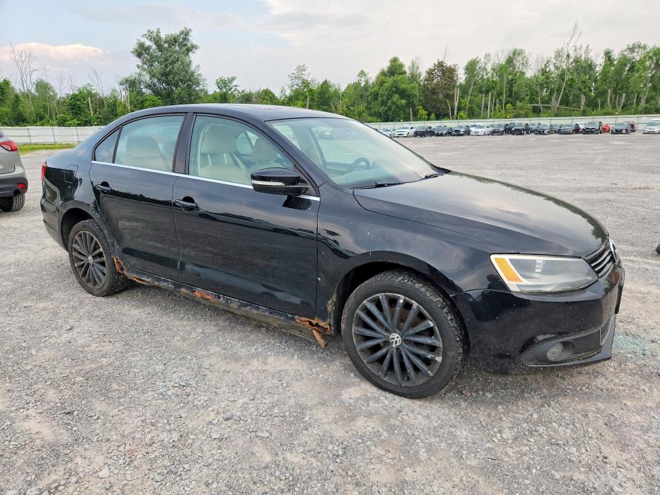 2011 Volkswagen Jetta VIN 3VWGZ7AJ0BM327399 COPART salvage auction — SIDE, Ny - Certificate Of Title, sold $375 on 2026-08-03 (photo 4)