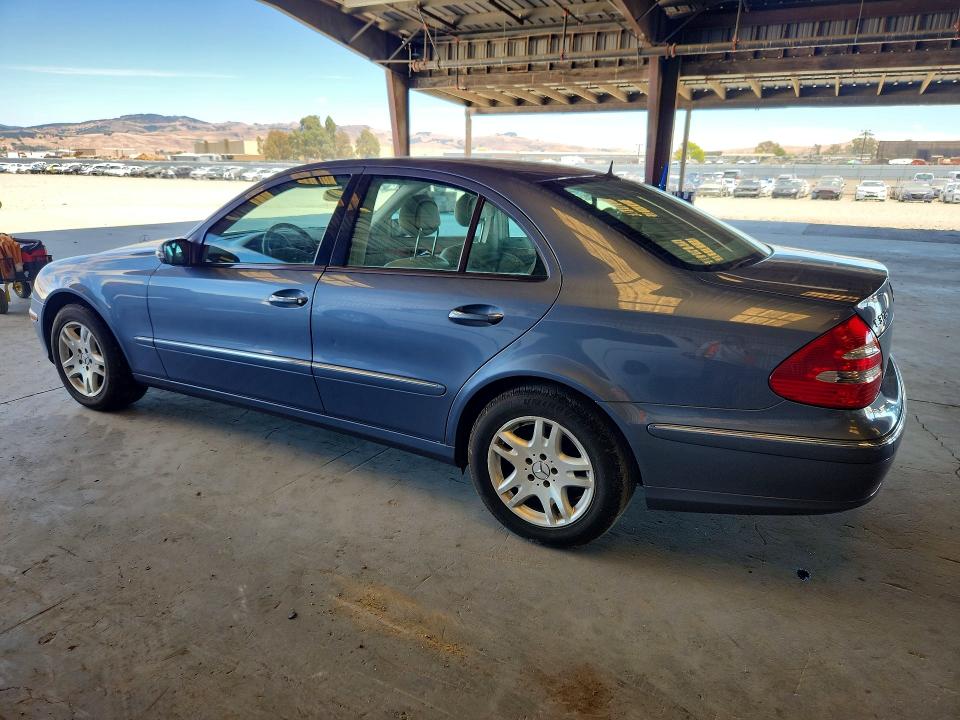 2004 Mercedes-benz E-class VIN WDBUF82J24X111293 COPART salvage auction — MINOR DENT/SCRATCHES, CA - DIS/DLR/EXP ONLY CLEAN TITLE, sold $400 on 2026-07-27 (photo 2)