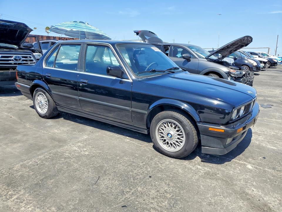 1990 BMW 3 series VIN WBAAD1316LED12754 COPART salvage auction — NORMAL WEAR, CA - DIS/DLR/EXP ONLY CLEAN TITLE, sold $9,100 on 2026-08-19 (photo 4)