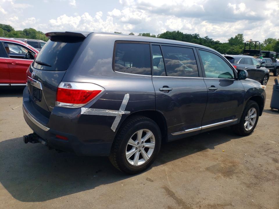 2013 Toyota Highlander VIN 5TDBK3EH1DS178814 COPART salvage auction — FRONT END, Ct - Certificate Of Title, sold $2,950 on 2026-07-31 (photo 3)