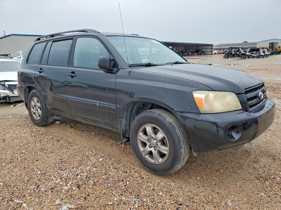 2005 Toyota Highlander VIN JTEGP21AX50070007 COPART salvage auction — MINOR DENT/SCRATCHES, TX - CERTIFICATE OF TITLE, sold $1,150 on 2026-07-31 (photo 4)